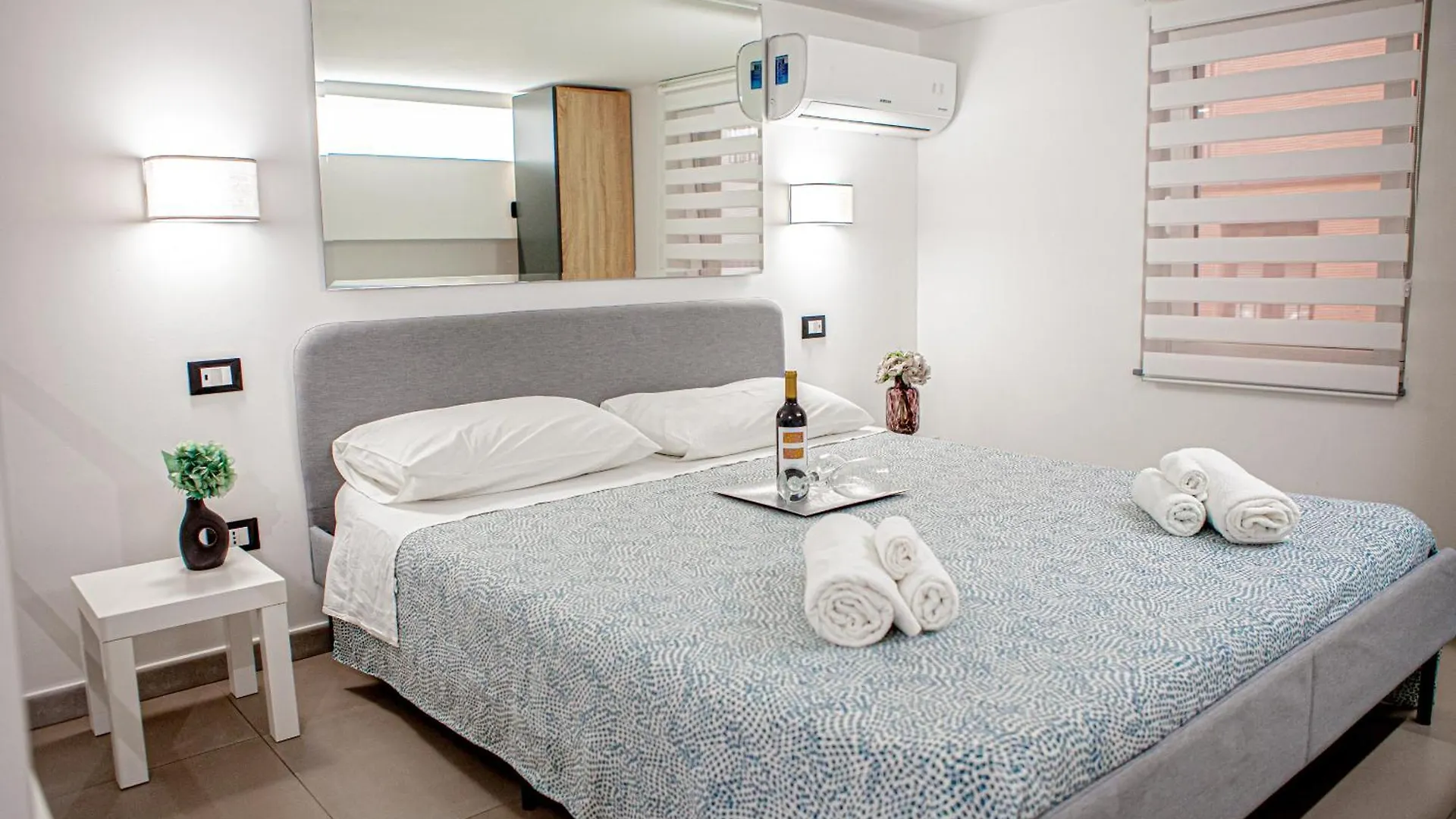Ruggero Settimo - Holiday Houses Catania Italy