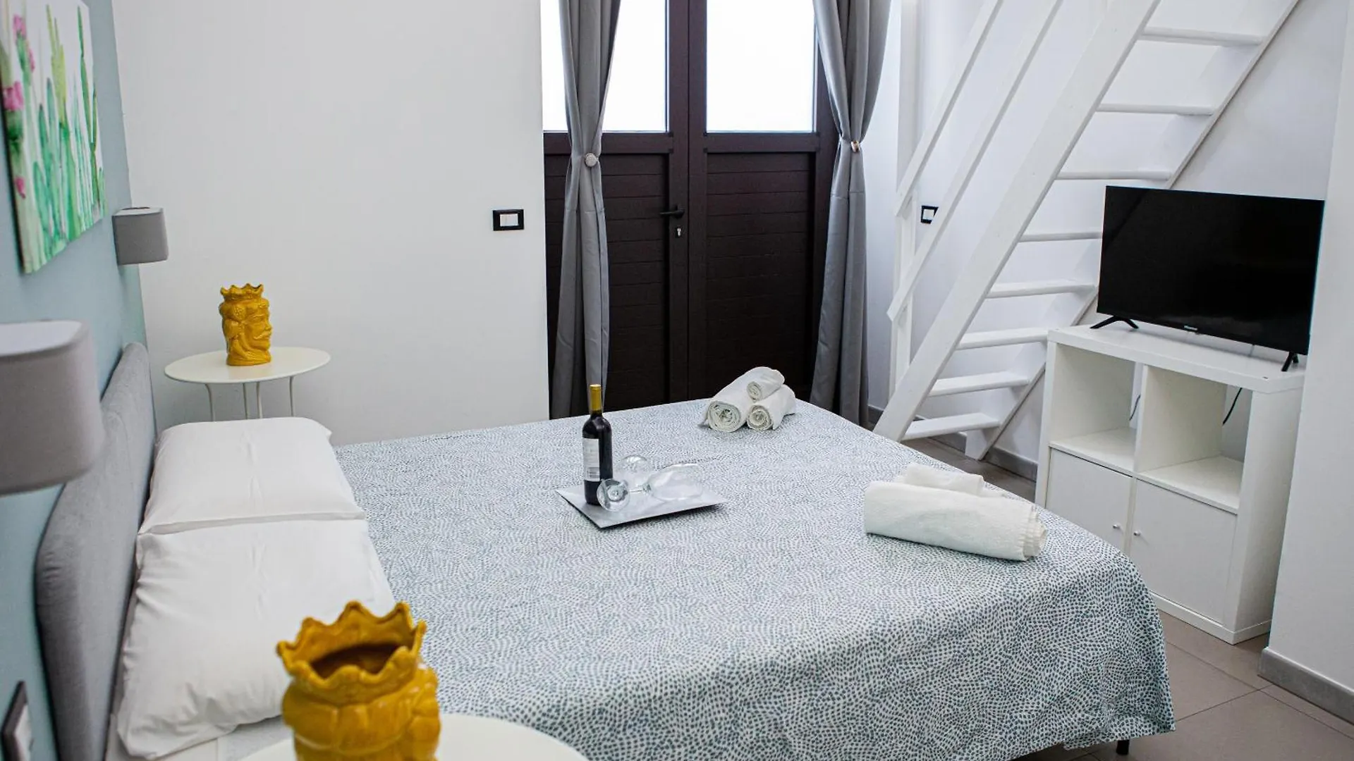 Ruggero Settimo - Holiday Houses Catania