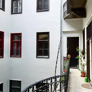  Appartamento Premium By Hi5-vaci Str. 3 Bedroom Ungheria