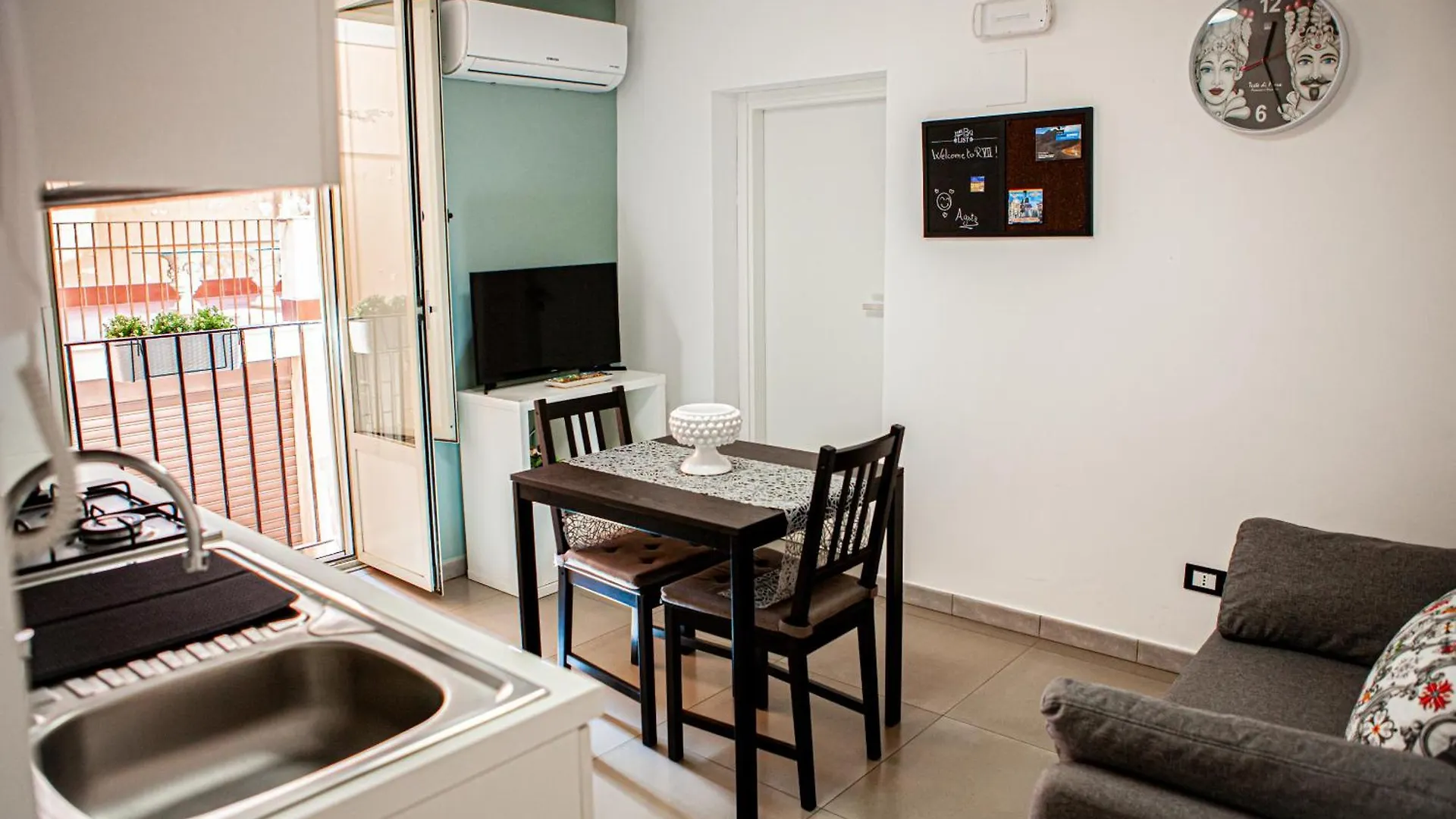 Ruggero Settimo - Holiday Houses CTA 0*,