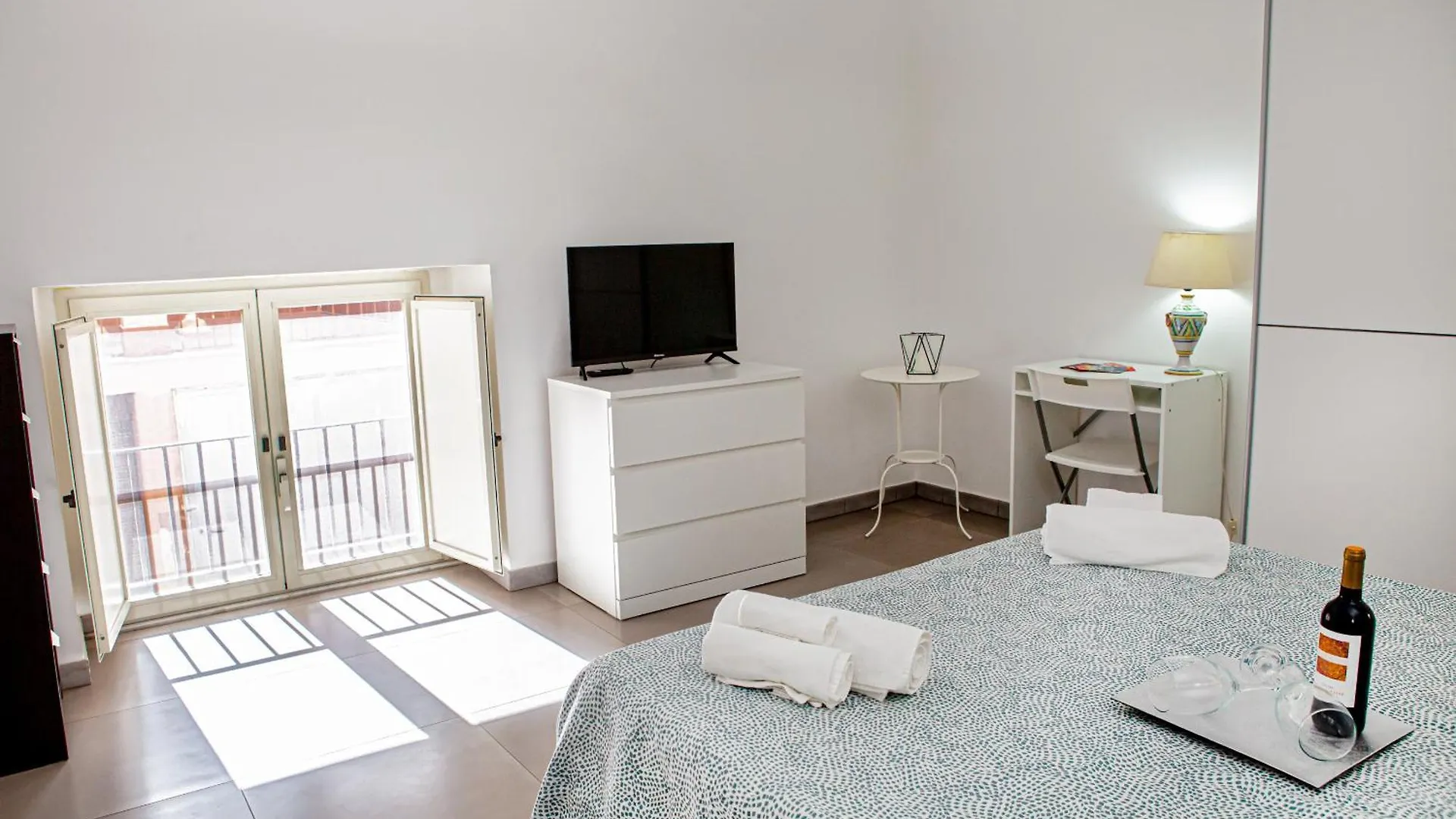 Ruggero Settimo - Holiday Houses CTA 0*,  Italien